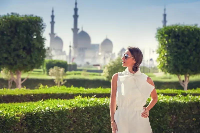 Escursione Abu Dhabi Con una Visita al Museo di Louvre Abu Dhabi